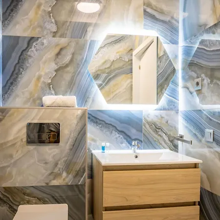 Etti - Paradise La Roca * Lajita